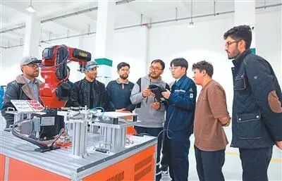 我国工业机器人出口首超进口，48.7%增长背后的“逆袭”